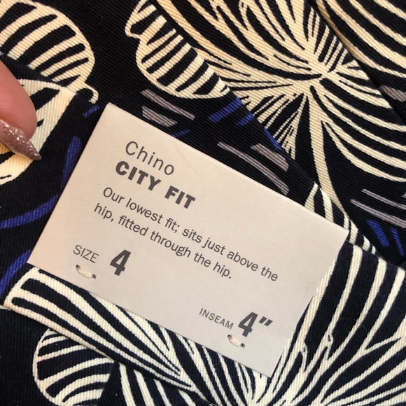 J Crew City Fit Floral Print Chino Shorts Size 4 - Picture 4 of 7